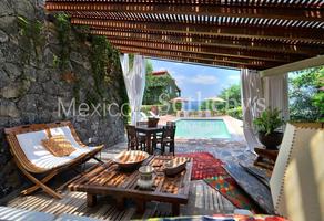 Foto de inmueble en 22 de Febrero, Col. San Sebastián C.P. 62520, Tepoztlán