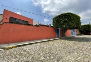 Foto de inmueble en Privada de Avicultura  #17, Col. Santa María Ahuacatitlán C.P. 62100, Cuernavaca