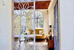 Foto de inmueble en , Col. Santo Domingo C.P. 62520, Tepoztlán
