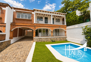 Foto de inmueble en Gladiolas, Col. Tlaltenango C.P. 62170, Cuernavaca