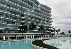 Foto de inmueble en Av Paseo Cocoteros, Col. Bucerías Centro C.P. 63732, Bahía de Banderas