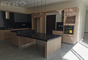 Foto de inmueble en Casa en Venta en Fraccionamiento Privado en El Uro, Carretera Nacional., Col. Aires del Vergel C.P. 64985, Monterrey