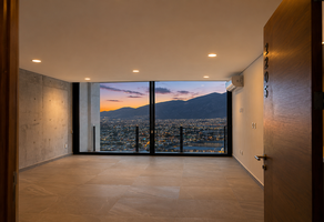 Foto de inmueble en Ave acueducto, Col. Bosques la Huasteca C.P. 66367, Santa Catarina
