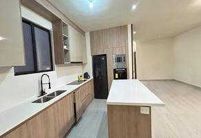 Foto de inmueble en Casa de 3 Niveles, Equipada, y con Paneles Solares, Completamente Nueva, Col. Cumbres Oro Residencial C.P. 64347, Monterrey