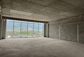 Foto de inmueble en cumbres del valle, Col. Cumbres del Valle C.P. 64650, Monterrey