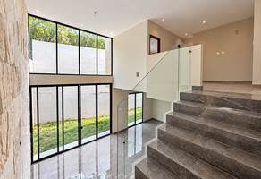 Foto de inmueble en , Col. Huajuquito O los Cavazos C.P. 67300, Santiago