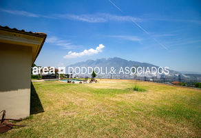 Foto de inmueble en N/A, Col. Jardines Coloniales C.P. 66230, San Pedro Garza García