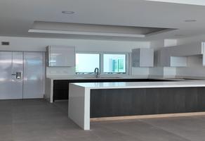 Foto de inmueble en Ave Cristal, Col. Los Cristales C.P. 64985, Monterrey