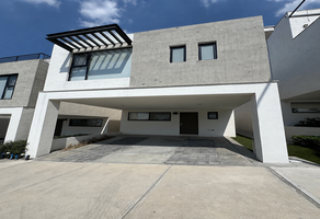 Foto de inmueble en Av. Calzada El Mirador, Col. Porto Cumbres C.P. 66036, García