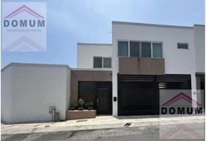 Foto de inmueble en Casa en Venta en Cumbres En Esquina!! 1 #01, Col. Privadas de Cumbres C.P. 64340, Monterrey