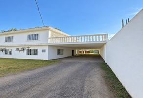 Foto de inmueble en , Col. Santa Tais C.P. 67328, Santiago