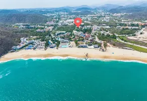 Foto de inmueble en Benito Juarez #201, Col. Chahue C.P. 70987, Santa María Huatulco