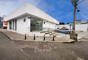 Foto de inmueble en 16 de septiembre y calle claveles, Col. Bugambilias 3a. Sección C.P. 72580, Puebla