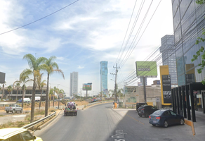 Foto de inmueble en lateral sur de la atlixcayotl 6514 san bernardino tlaxcalancingo puebla, Col. Club de Golf Puebla C.P. 72460, Puebla