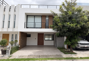 Foto de inmueble en 15 de Mayo, Col. Zona Cementos Atoyac C.P. 72023, Puebla