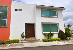 Foto de inmueble en Boulevard Centro Sur, Col. Centro Sur C.P. 76090, Querétaro
