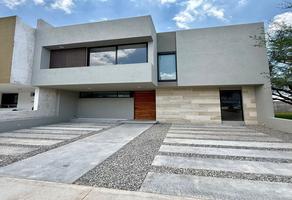 Foto de inmueble en Prol. Constituyentes Ote. 455, Villas la cañada, 76240 Santiago de Querétaro, Qro., Col. El Cerrito C.P. 76240, El Marqués