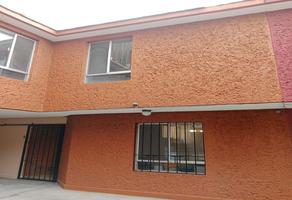 Foto de inmueble en Av universidad, Col. El Cortijo C.P. 76020, Querétaro