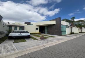 Foto de inmueble en Avenida Santa fe, Col. Juriquilla C.P. 76226, Querétaro