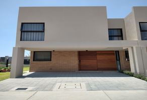 Foto de inmueble en Circuito del Águila Real No 236 Residencial Santa Fe, Corregidora, Querétaro., Col. Residencial Santa Fe C.P. 76930, Corregidora