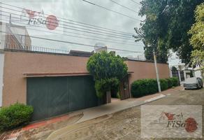 Foto de inmueble en "residencia de Lujo en el Centro – Gran Jardín con Jacuzzi y Excelentes Espacios", Col. Rinconada de San Juan C.P. 76807, San Juan del Río