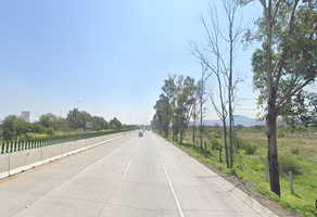 Foto de inmueble en Carretera Queretaro-Celaya, Col. Santa María Magdalena C.P. 76137, Querétaro
