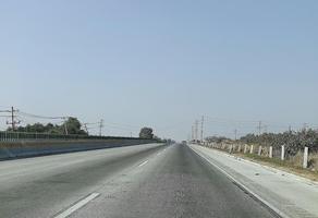Foto de inmueble en Carretera Queretaro -  Celaya, Col. Santa María Magdalena C.P. 76137, Querétaro
