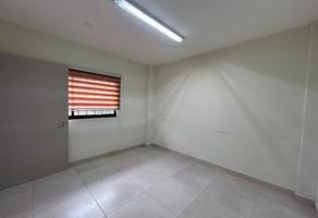 Foto de inmueble en av de la piedra, Col. Satélite C.P. 76110, Querétaro