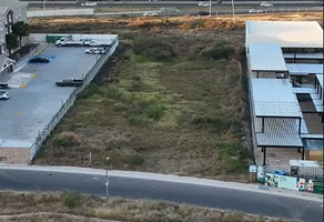 Foto de inmueble en av Palma Canaria, Col. Valle de Juriquilla C.P. 76100, Querétaro