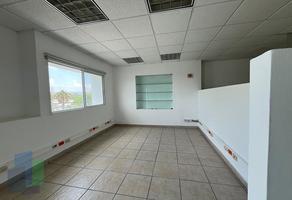 Foto de inmueble en Prol. Bernardo Quintana, Col. Villas del Parque C.P. 76140, Querétaro