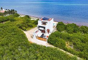 Foto de inmueble en Vía Marina Bahía Pentempich, Col. Puerto Morelos C.P. 77580, Puerto Morelos