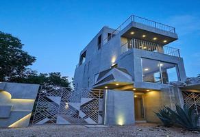 Foto de inmueble en Av. Sur 10, Col. Tulum Centro C.P. 77760, Tulum