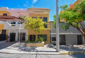 Foto de inmueble en MORELOS #153, Col. Centro C.P. 82000, Mazatlán