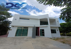 Foto de inmueble en Ent El Chinin, Col. Occidente 3a Sección C.P. 86650, Comalcalco