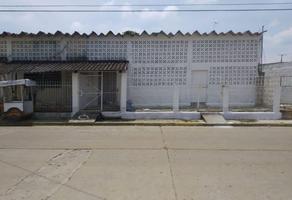Foto de inmueble en Calle 16 de septiembre, colonia Obrera, Ciudad Pemex, Macuspana Tabasco, Col. Panal C.P. 86720, Macuspana