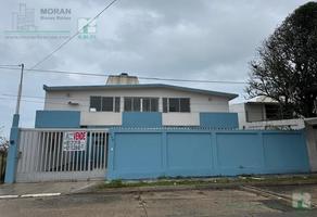 Foto de inmueble en Amplia Casa en Renta o Venta, Colonia Petrolera, Coatzacoalcos, Ver., Col. Petrolera C.P. 96500, Coatzacoalcos