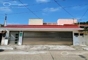 Foto de inmueble en Casa en Venta en López Mateos, Col. Petrolera, Coatzacoalcos, Ver., Col. Petrolera C.P. 96500, Coatzacoalcos