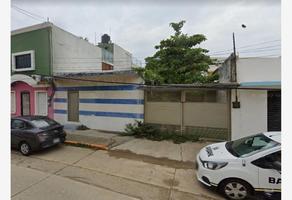 Foto de inmueble en FRANCISCO TELLEZ BAUTISTA #1006, Col. Puerto México C.P. 96510, Coatzacoalcos