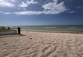 Foto de inmueble en Puerto Progreso, Col. Chicxulub Puerto C.P. 97330, Progreso