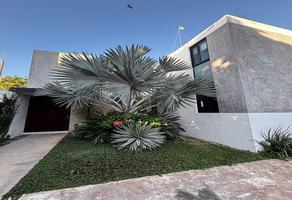 Foto de inmueble en calle 1, Col. Cholul C.P. 97305, Mérida