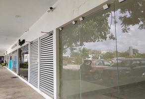 Foto de inmueble en avenida yucatan, Col. Jardines de Mérida C.P. 97135, Mérida