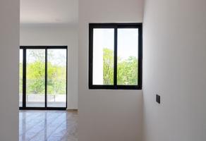 Foto de inmueble en calle 1, Col. Komchen C.P. 97302, Mérida