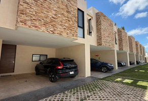 Foto de inmueble en Calle 10, Col. Santa Rita Cholul C.P. 97130, Mérida