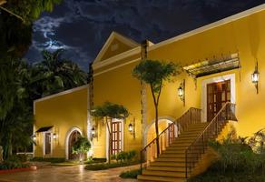 Foto de inmueble en Calle 19, Col. Xcanatún C.P. 97302, Mérida