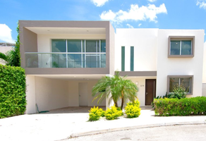 Foto de inmueble en calle 2, Col. Xcumpich C.P. 97204, Mérida