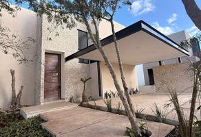Foto de inmueble en paseo del jaguar, Col. Yucatán Country Club C.P. 97308, Mérida