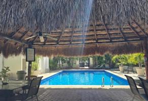 Foto de inmueble en Av. 58 Nte., 77723 Playa del Carmen, Q.R. #s/n, Col. Real Ibiza C.P. 77723, Solidaridad