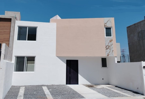 Foto de inmueble en Av. Paseo de la Pirámide del Pueblito 32, 76908 Santiago de Querétaro, Qro. #5, Col. Rinconada Mediterráneo C.P. 76908, Corregidora