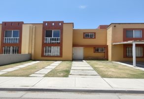 Foto de inmueble en P.º de Bernal 13, Paseos de San Isidro, 76803 San Juan del Río, Qro. #13, Col. Paseos de San Isidro C.P. 76803, San Juan del Río