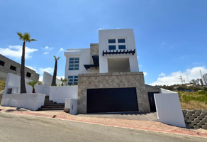 Foto de inmueble en Cumbres de Juárez, 22046 Tijuana, B.C., Col. Fundadores C.P. 22046, Tijuana